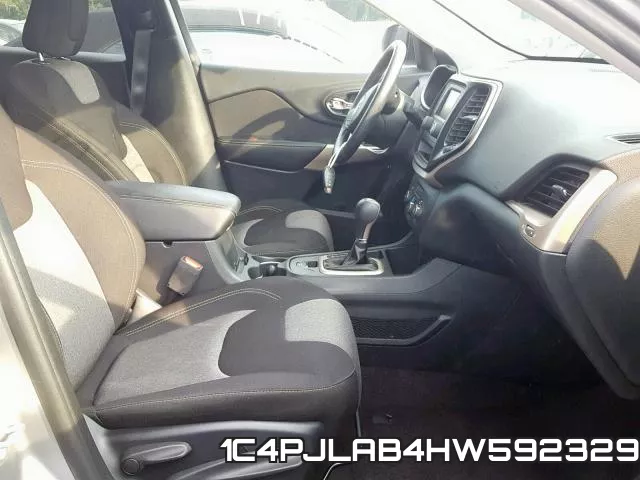 1C4PJLAB4HW592329 фото 6