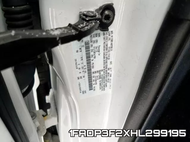 1FADP3F2XHL299195 фото 2