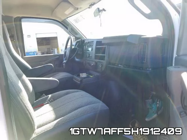 1GTW7AFF5H1912409 фото 6
