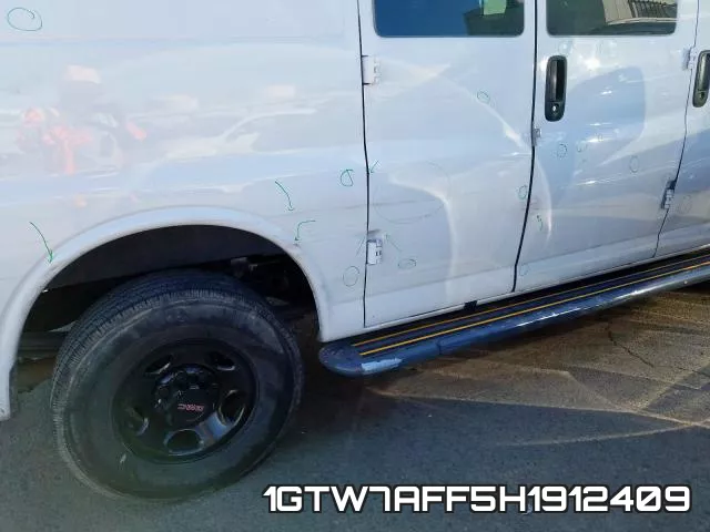1GTW7AFF5H1912409 фото 10