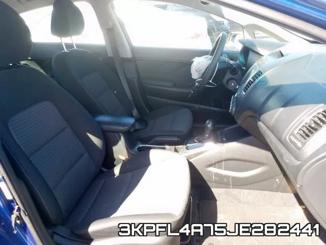 3KPFL4A75JE282441 фото 6
