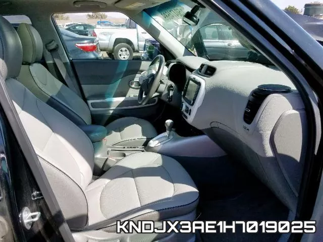 KNDJX3AE1H7019025 фото 6
