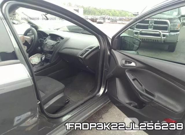 1FADP3K22JL256238 фото 6
