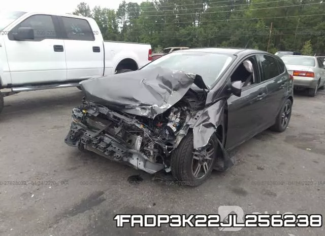 1FADP3K22JL256238 фото 7