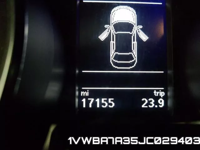 1VWBA7A35JC029403 фото 9