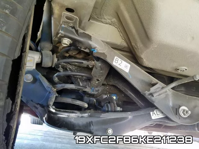 19XFC2F86KE211238 фото 10
