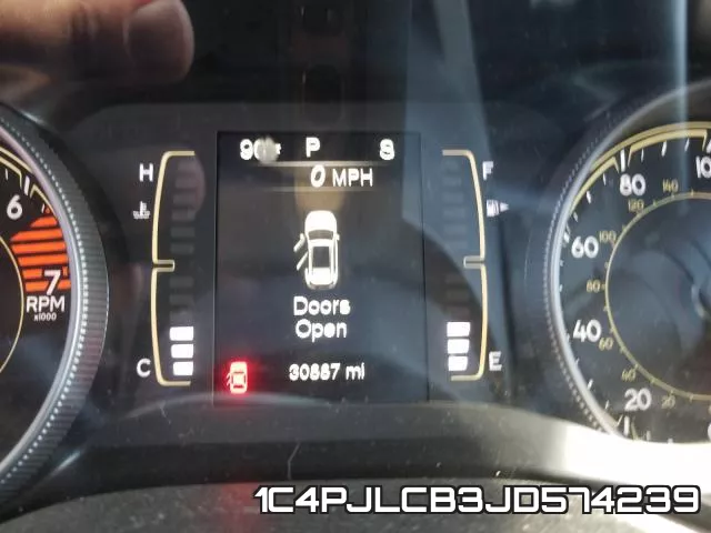 1C4PJLCB3JD574239 фото 9