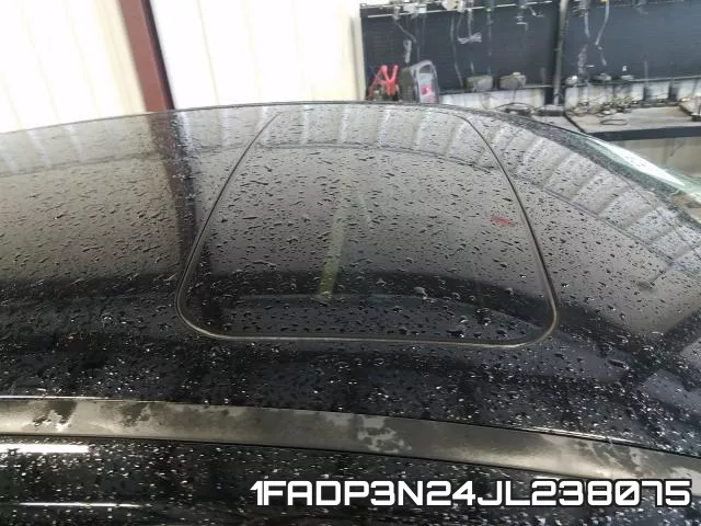 1FADP3N24JL238075 фото 10
