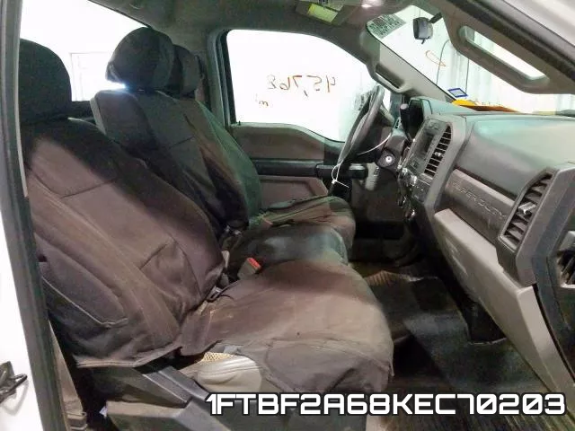 1FTBF2A68KEC70203 фото 6