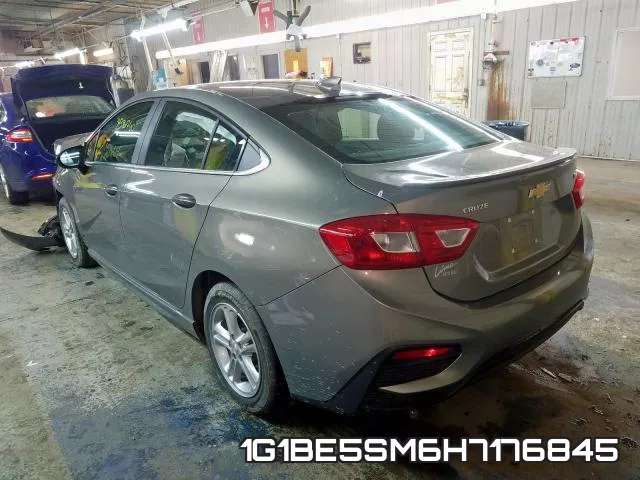 1G1BE5SM6H7176845 фото 4