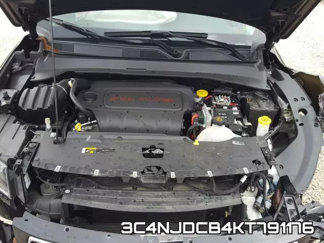 3C4NJDCB4KT791176 фото 8