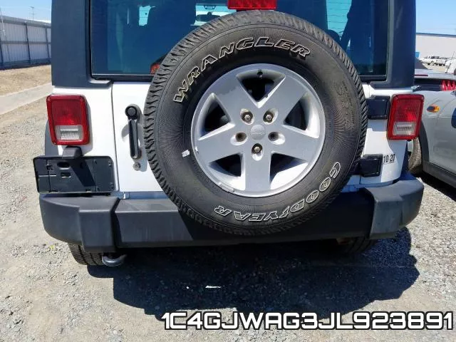 1C4GJWAG3JL923891 фото 10
