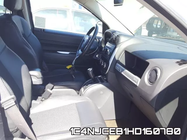 1C4NJCEB1HD160780 фото 6