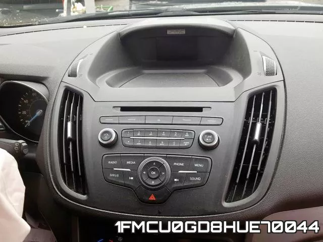 1FMCU0GD8HUE70044 фото 10