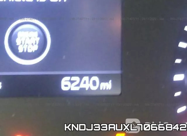 KNDJ33AUXL7066842 фото 8
