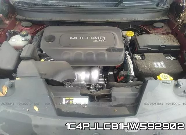 1C4PJLCB1HW592902 фото 2
