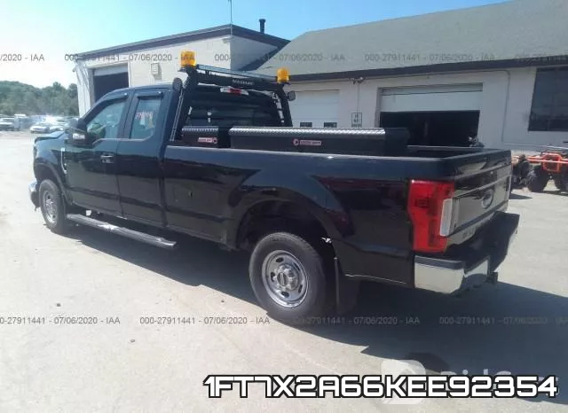 1FT7X2A66KEE92354 фото 4