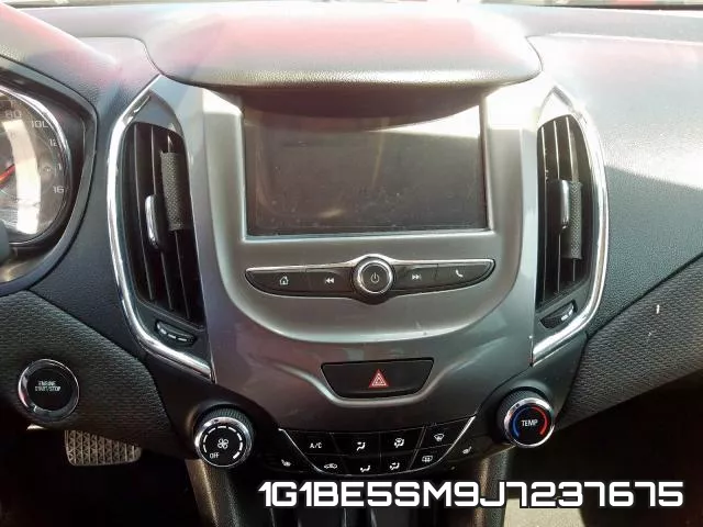 1G1BE5SM9J7237675 фото 10