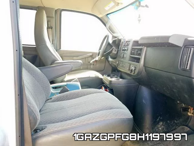 1GAZGPFG8H1197997 фото 6