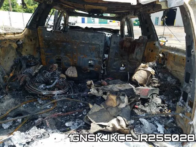 1GNSKJKC6JR255028 фото 10