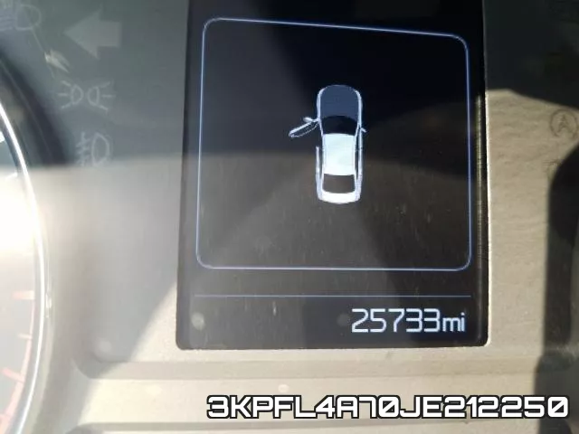 3KPFL4A70JE212250 фото 9