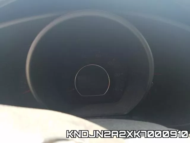 KNDJN2A2XK7000910 фото 9