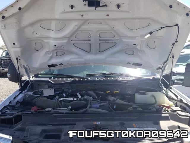 1FDUF5GT0KDA09642 фото 8