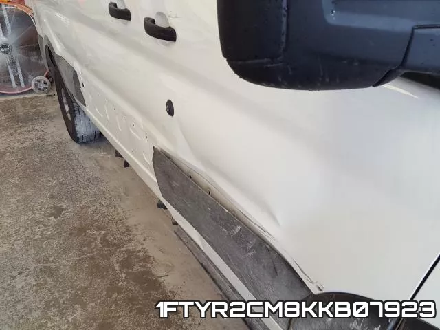 1FTYR2CM8KKB07923 фото 10