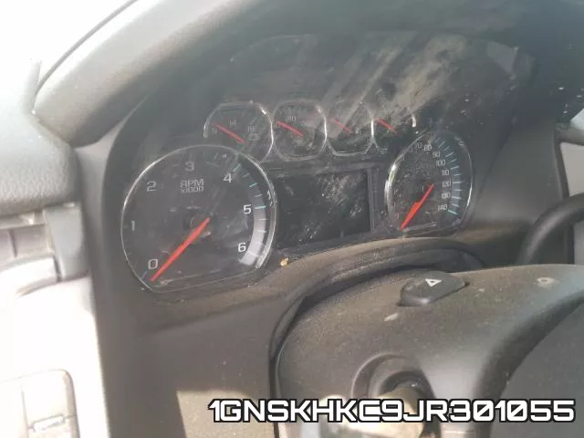 1GNSKHKC9JR301055 фото 9