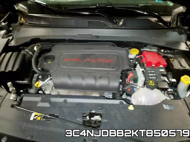 3C4NJDBB2KT850579 фото 8