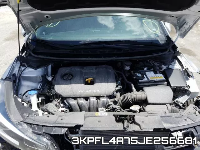 3KPFL4A75JE256681 фото 8