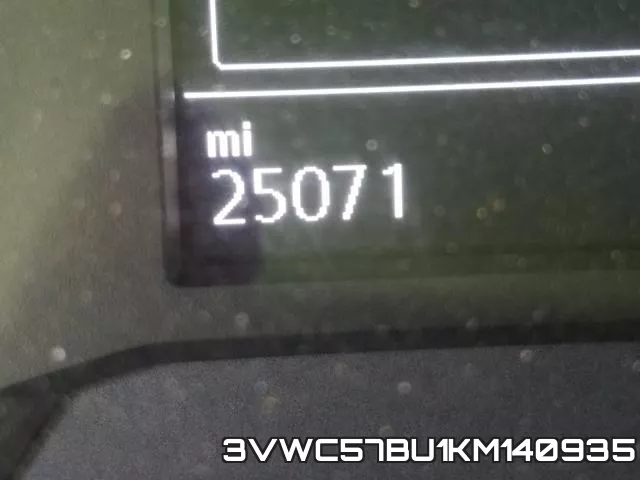 3VWC57BU1KM140935 фото 9