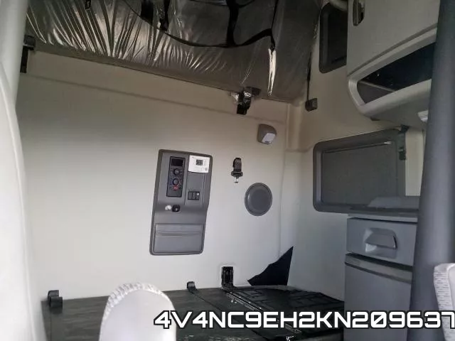 4V4NC9EH2KN209637 фото 7