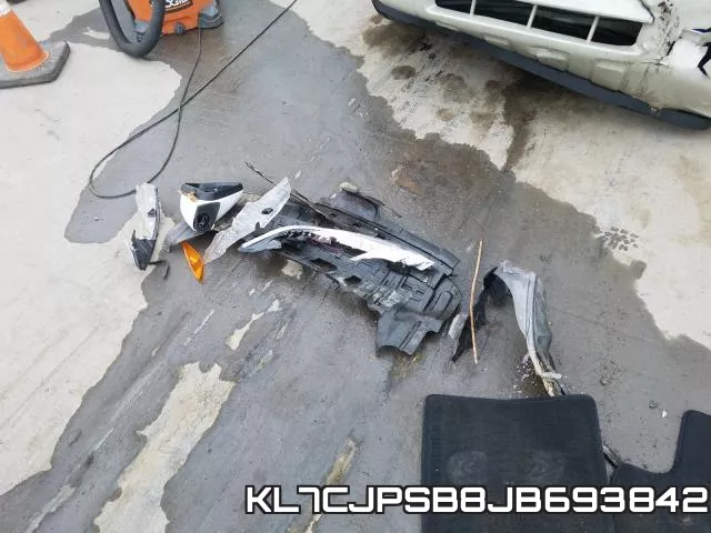 KL7CJPSB8JB693842 фото 10