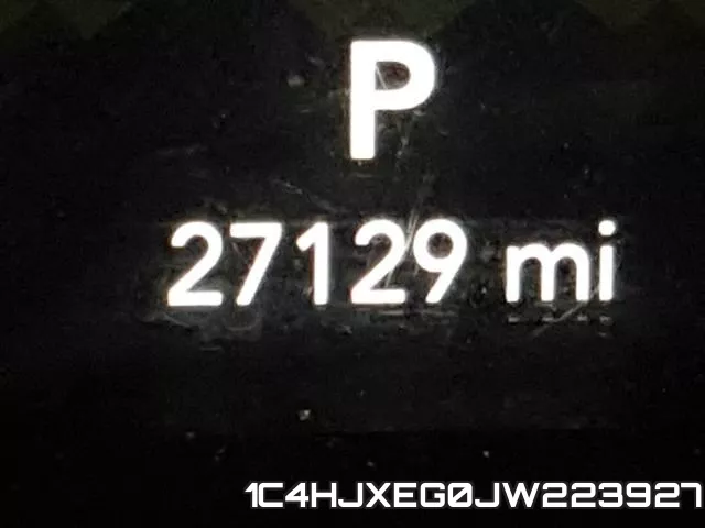 1C4HJXEG0JW223927 фото 9