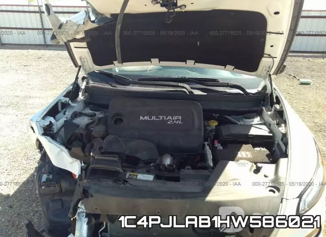 1C4PJLAB1HW586021 фото 2