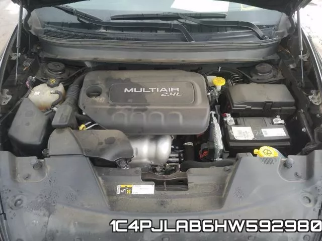 1C4PJLAB6HW592980 фото 8