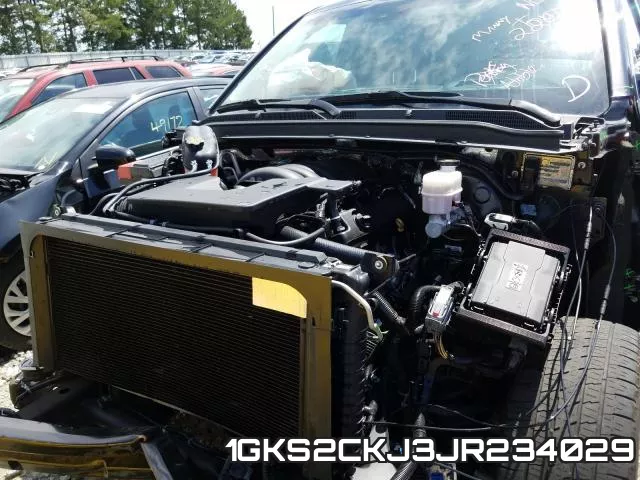 1GKS2CKJ3JR234029 фото 8