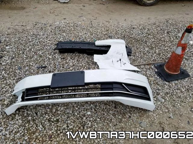 1VWBT7A37HC000652 фото 10