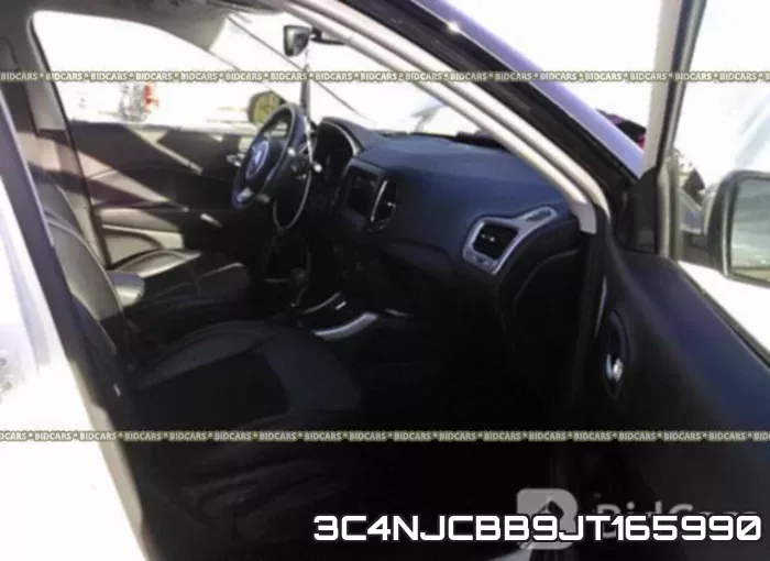 3C4NJCBB9JT165990 фото 6