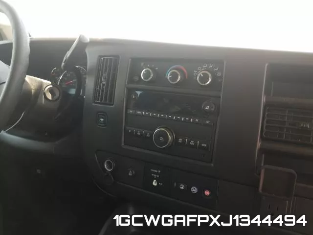 1GCWGAFPXJ1344494 фото 10