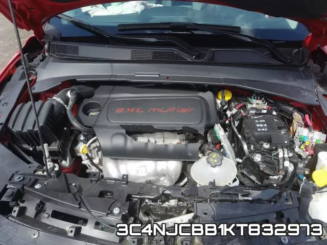 3C4NJCBB1KT832973 фото 8