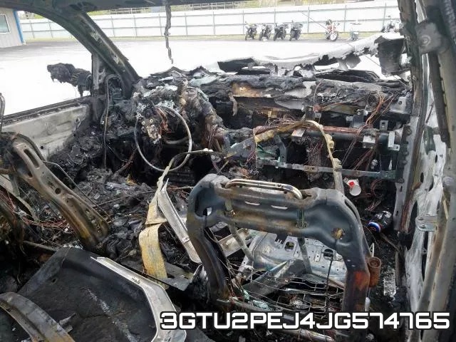 3GTU2PEJ4JG574765 фото 10