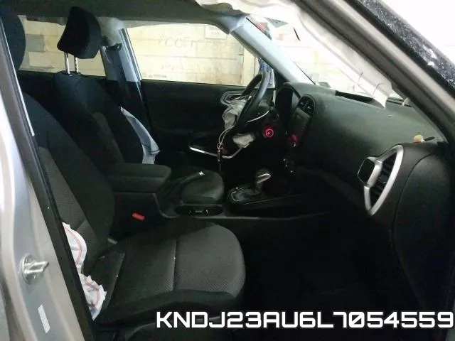 KNDJ23AU6L7054559 фото 6
