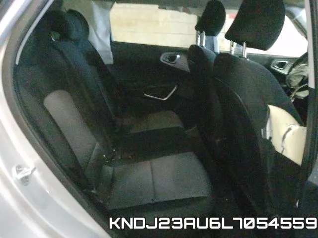 KNDJ23AU6L7054559 фото 7