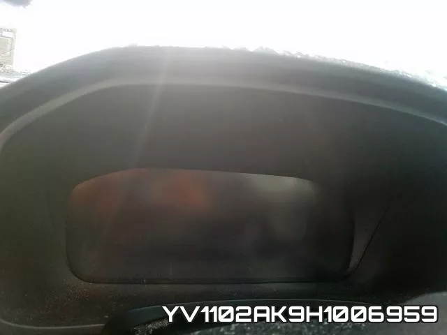 YV1102AK9H1006959 фото 9