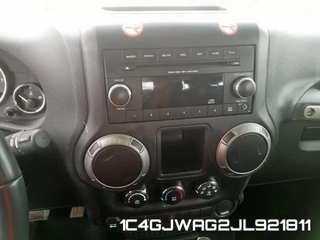 1C4GJWAG2JL921811 фото 10