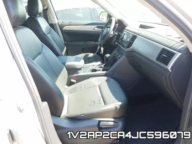 1V2AP2CA4JC596079 фото 6