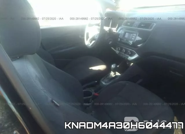 KNADM4A30H6044477 фото 6