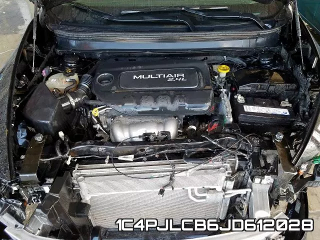 1C4PJLCB6JD612028 фото 8